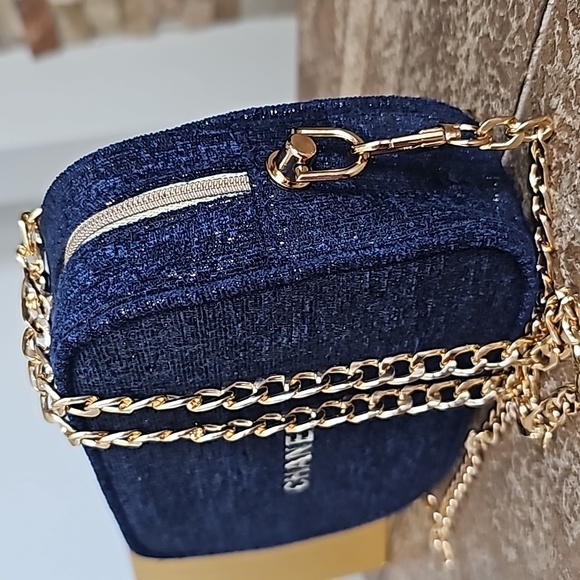 AUTHENTIC-NWT Chanel Beauty Bag Crossbody - Picture 3 of 8
